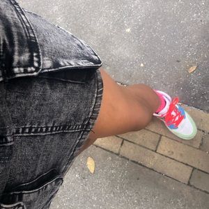 Meet your Posher, Damariuna